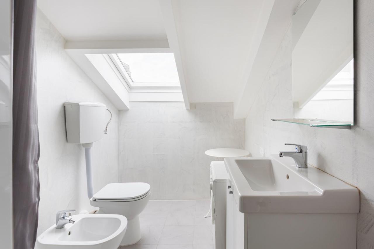 2 Bedroom 2 Bathroom Apt - Duomo 2 Milan Exterior photo